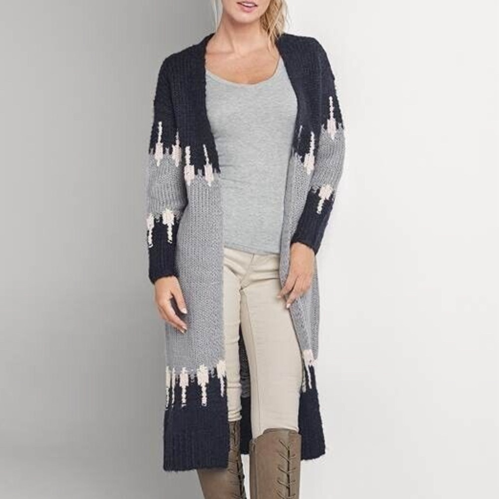 Venus Duster Sweater Women’s XS Long Sleeve‎ Gray & Black Southwestern Long Cozy